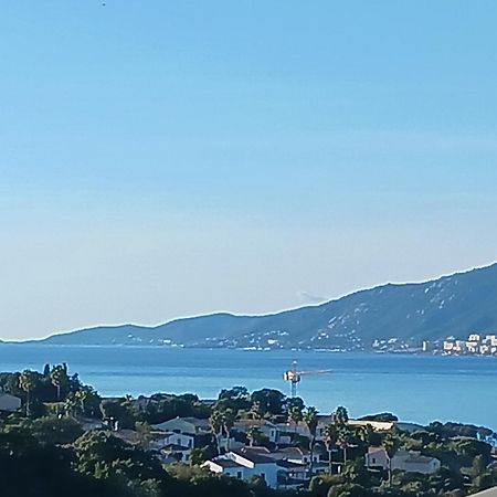 Studio Avec Terasse Vue Mer Porticcio  Bagian luar foto